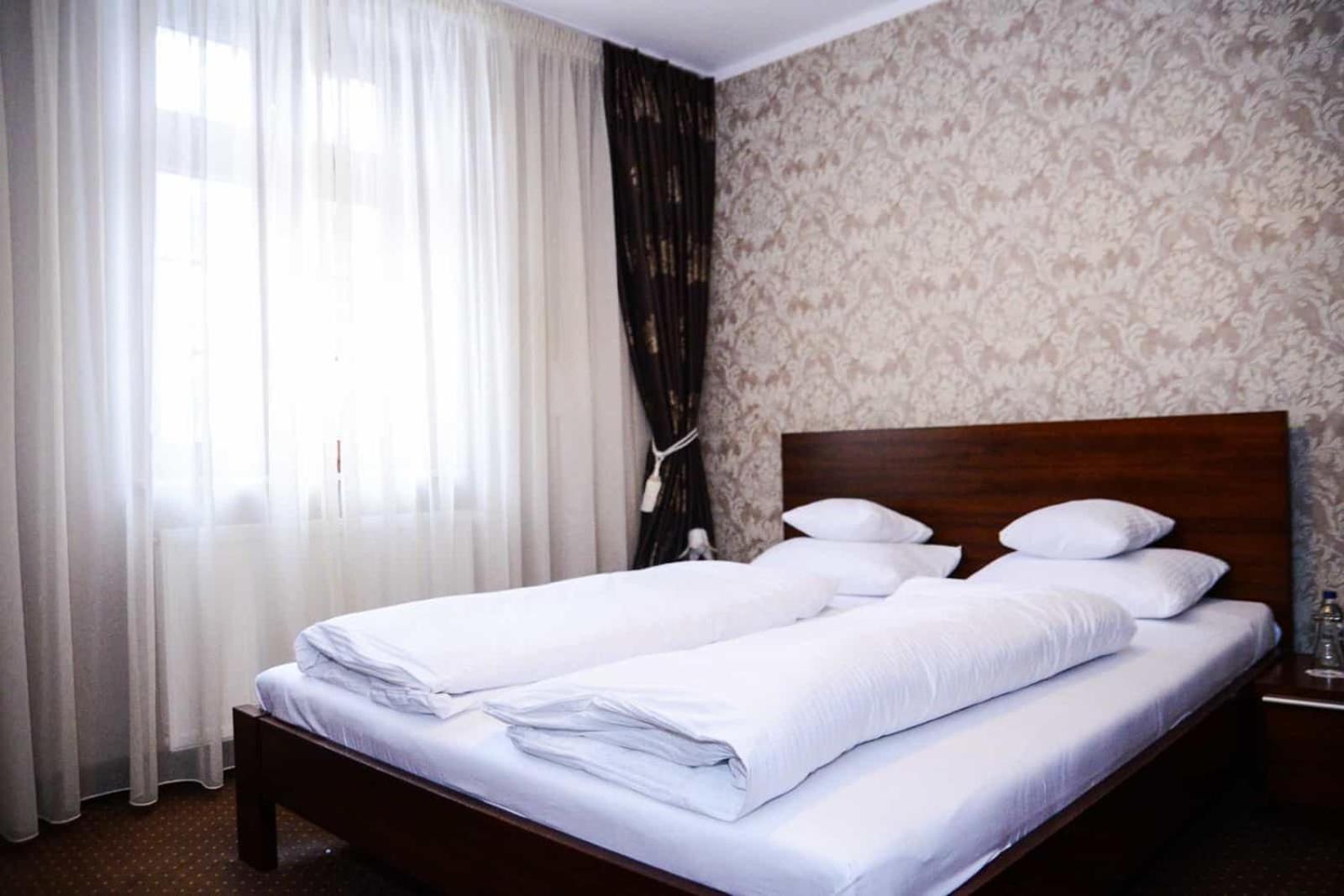 Palac Mysleta Uzdowo Ngoại thất bức ảnh